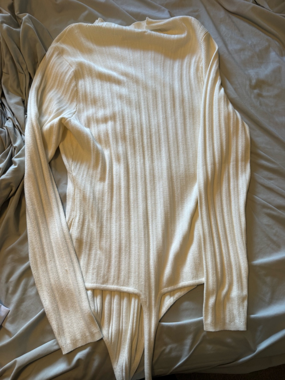 Abercrombie & Fitch Cream mock turtle neck  Ribbed long sleeve shirt